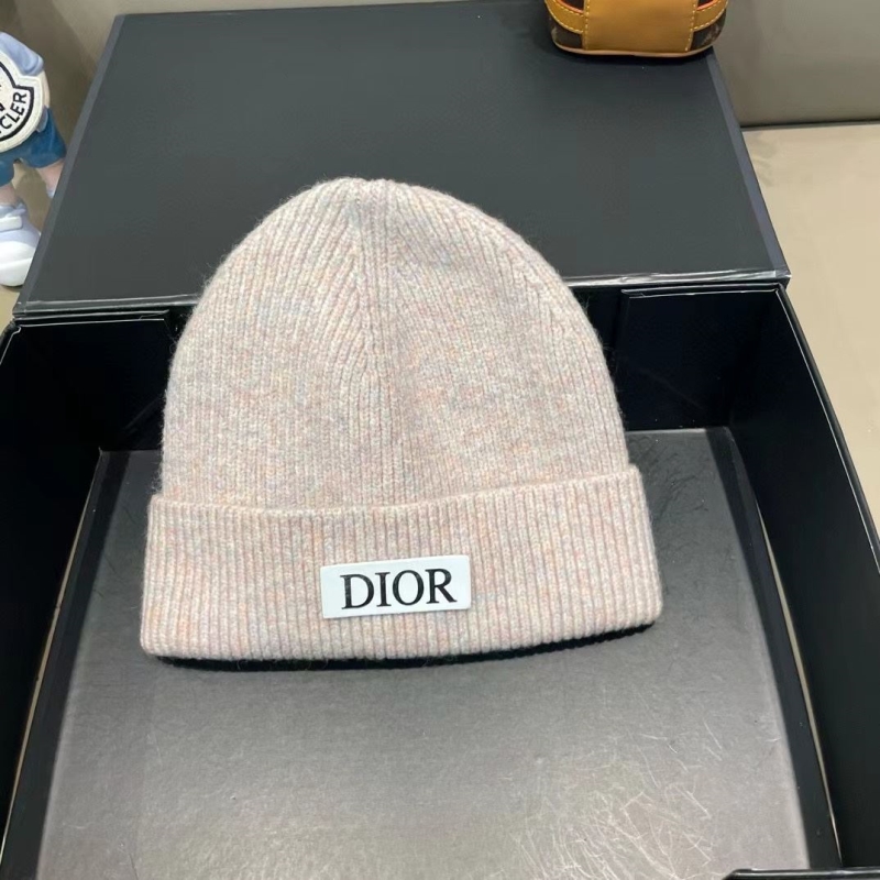 CHRISTIAN DIOR